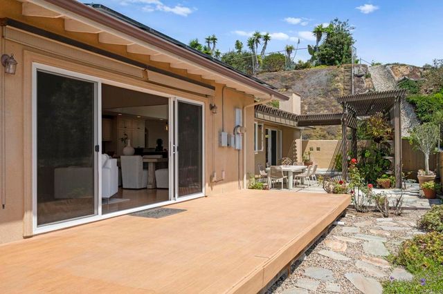 $3,900,000 | 6301 Castejon Drive, La Jolla, CA 92037