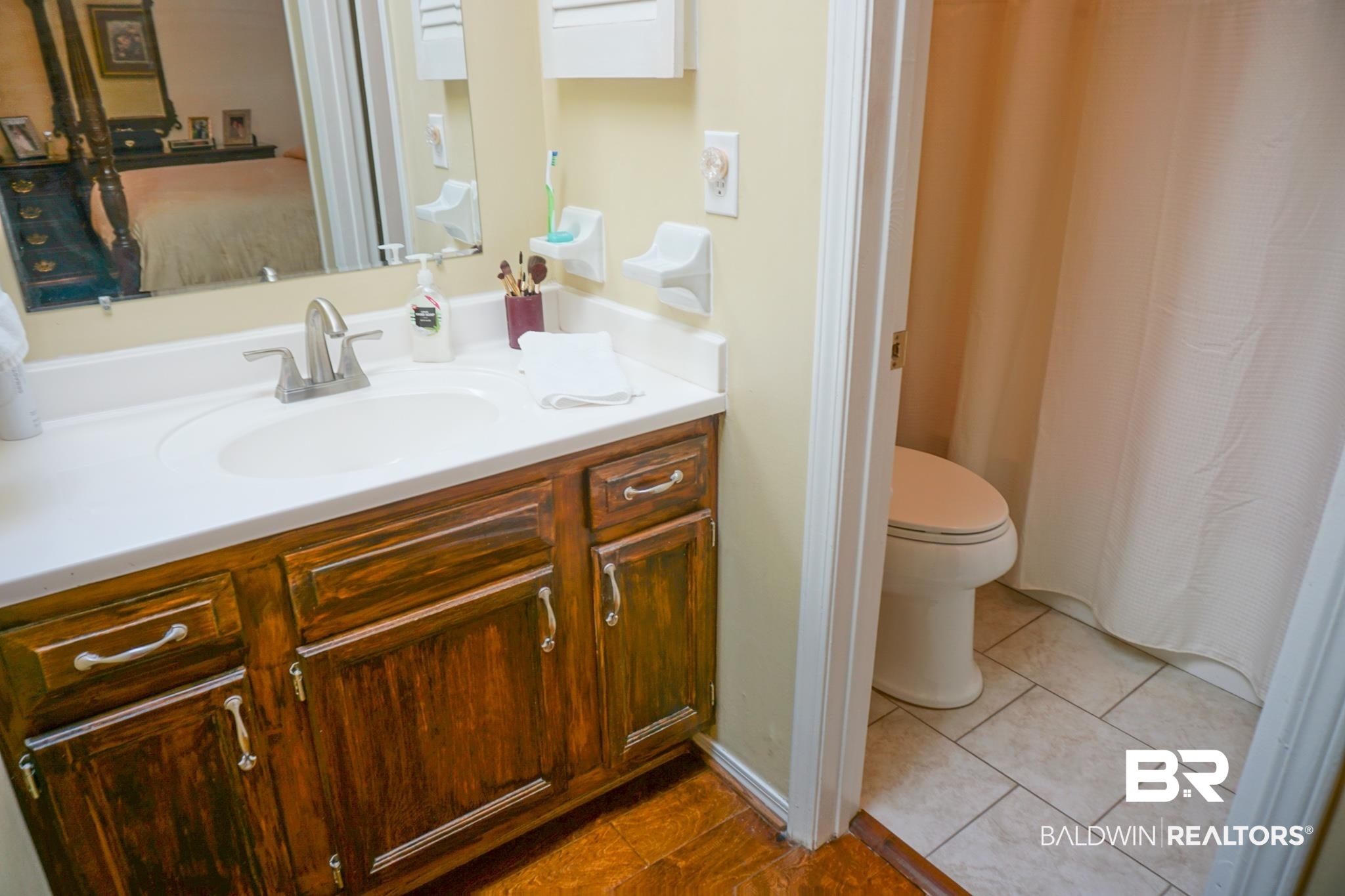 5900 Grelot Road, Unit 402 Mobile, AL 36609 - Photo 12 of 20