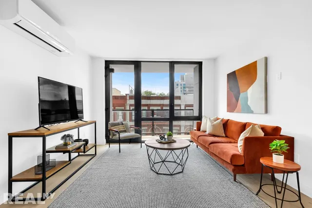 $1,255,000 | 127 West 112th Street, Unit 3B | Harlem