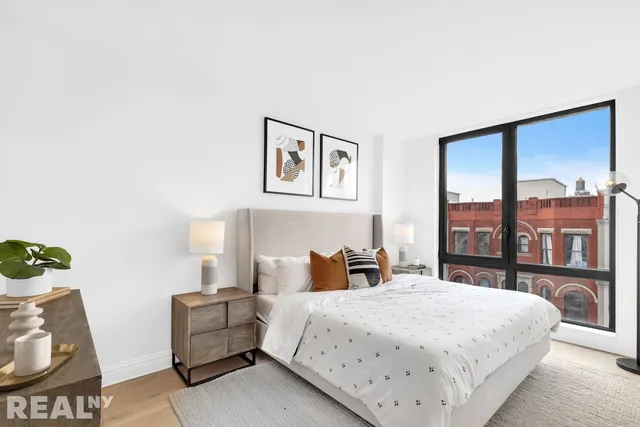 $1,255,000 | 127 West 112th Street, Unit 3B | Harlem