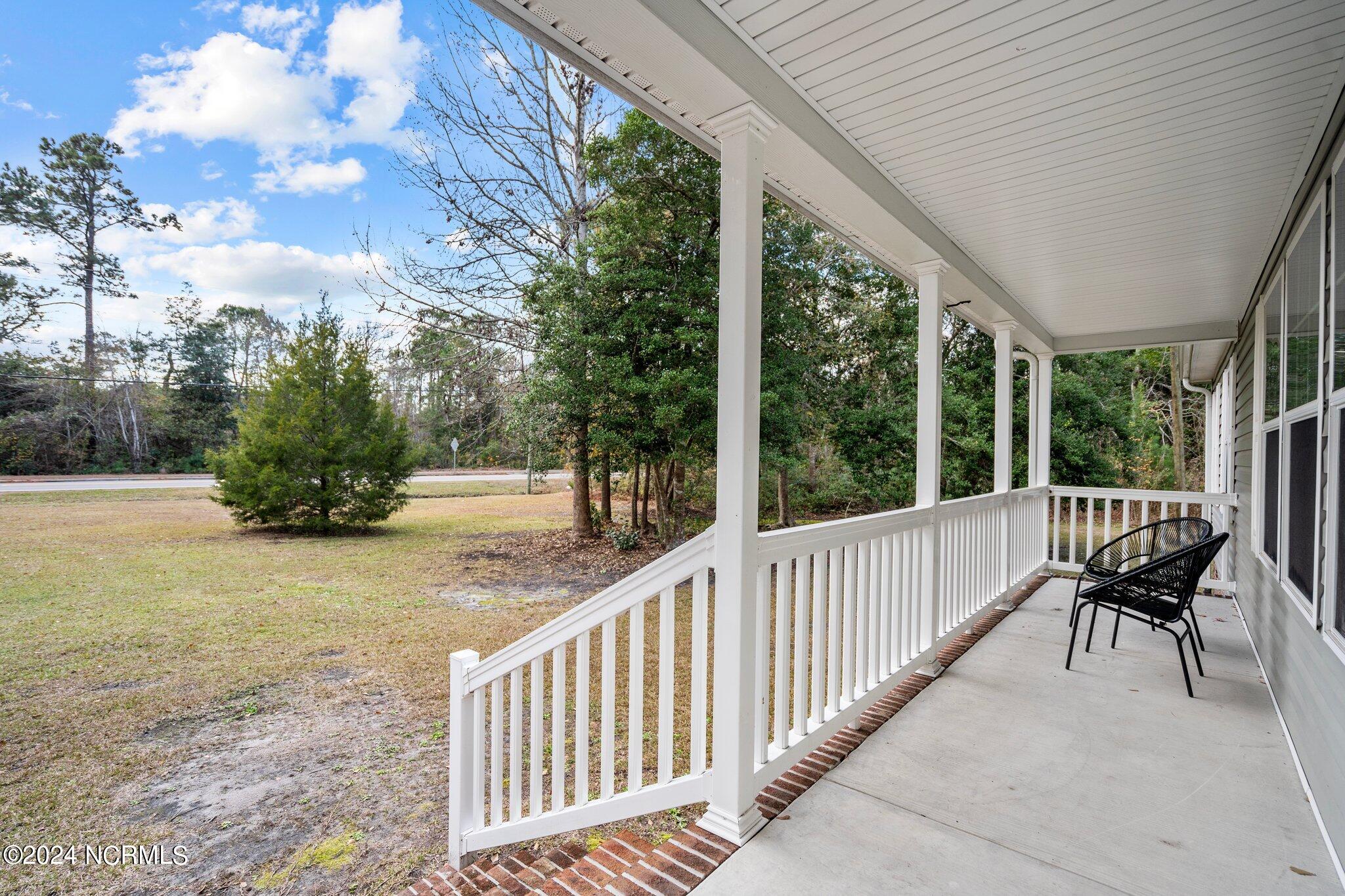 981 Sloop Point Loop Road Hampstead, NC 28443 - Photo 2 of 53 2-web-or-mls-DSC01178