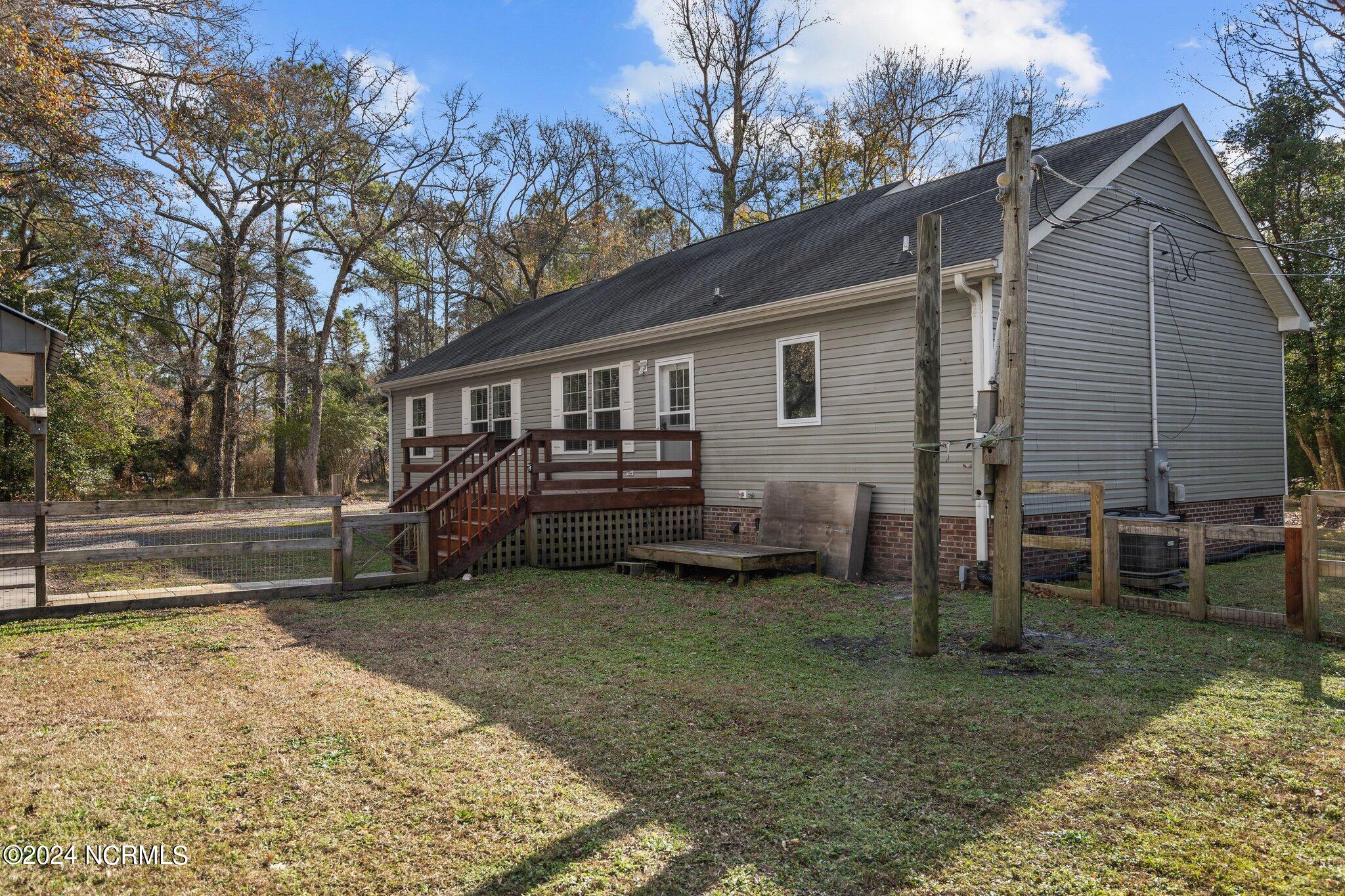 981 Sloop Point Loop Road Hampstead, NC 28443 - Photo 39 of 53 49-web-or-mls-DSC01186