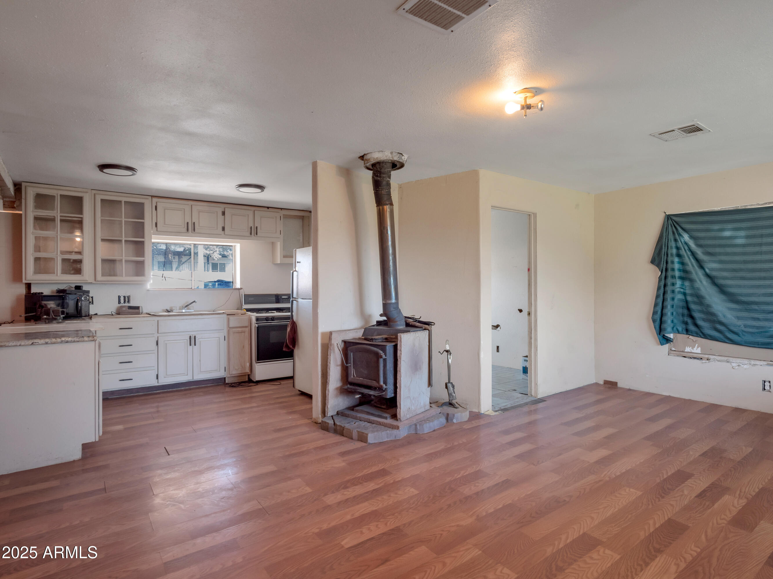 5005 North Montezuma Avenue Rimrock, AZ 86335 - Photo 11 of 35 QP-1012981