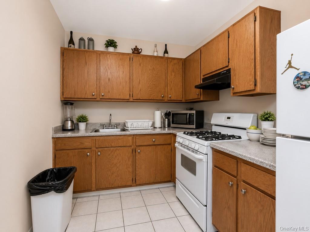 4779 White Plains Road Bronx, NY 10470 - Photo 11 of 22
