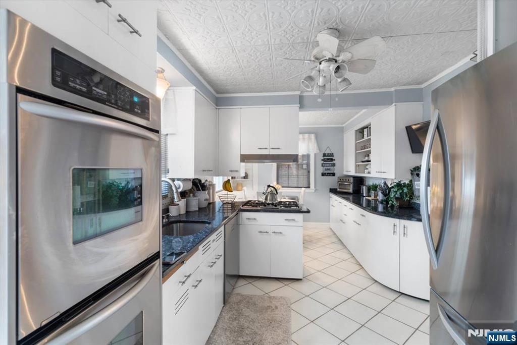 84 Raymond Avenue Rutherford, NJ 07070 - Photo 15 of 42