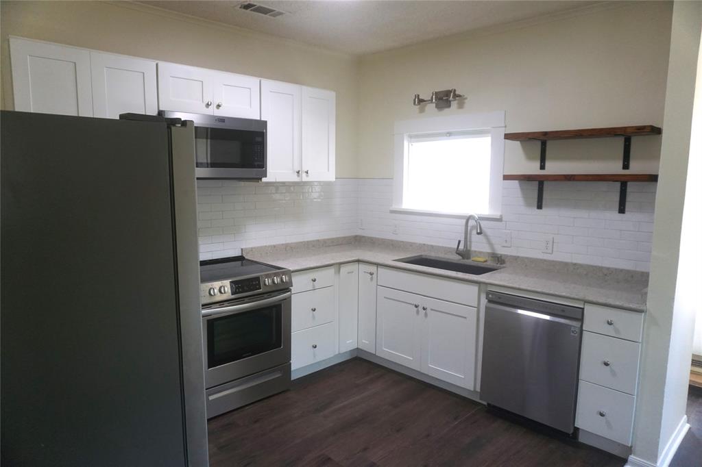 424 West Tennessee Street Sherman, TX 75090 - Photo 10 of 19