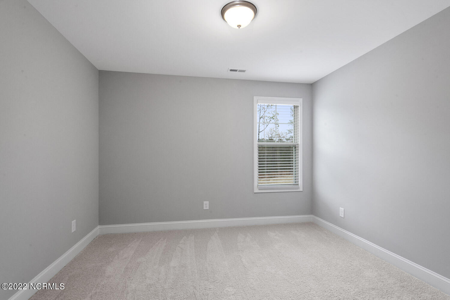 516 Gretchen Road West End, NC 27376 - Photo 33 of 45 35