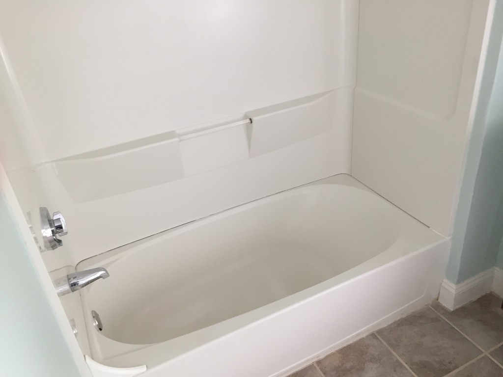 116 Hastings Street Springfield, MA 01104 - Photo 7 of 11 Gallery Image 7