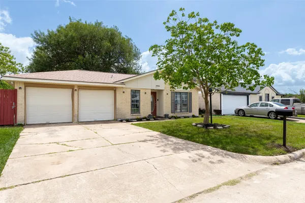 $179,000 | 12127 Glen Hollow Drive, Houston, TX 77048