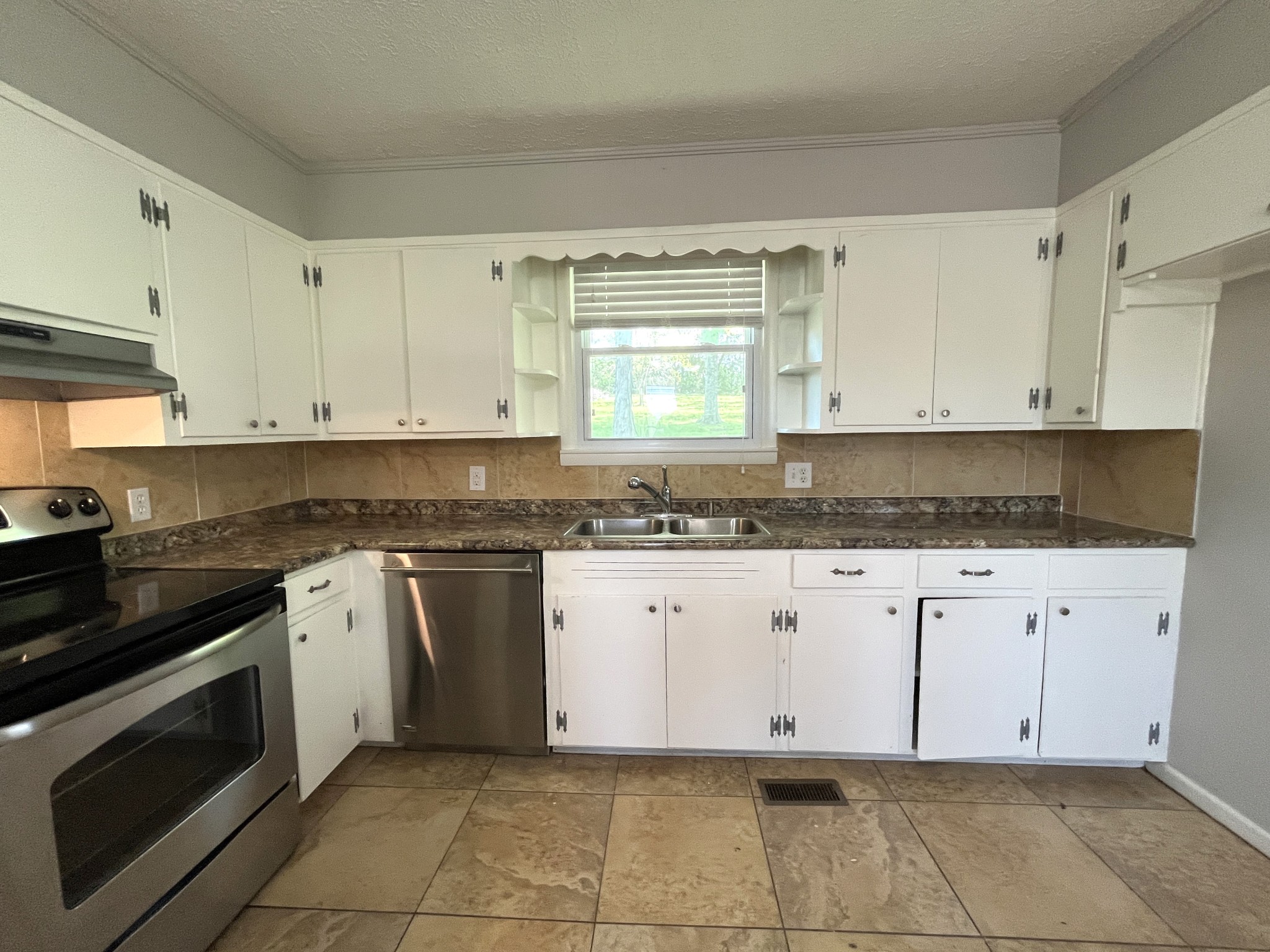 606 Terrace Hill Road Mount Juliet, TN 37122 - Photo 7 of 15