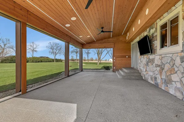 $1,250,000 | 22546 182nd Avenue, Cold Spring, MN 56320