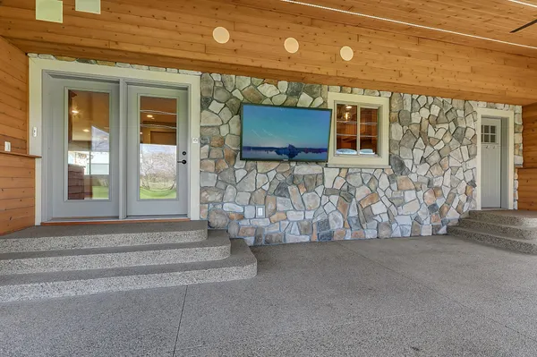 $1,250,000 | 22546 182nd Avenue, Cold Spring, MN 56320