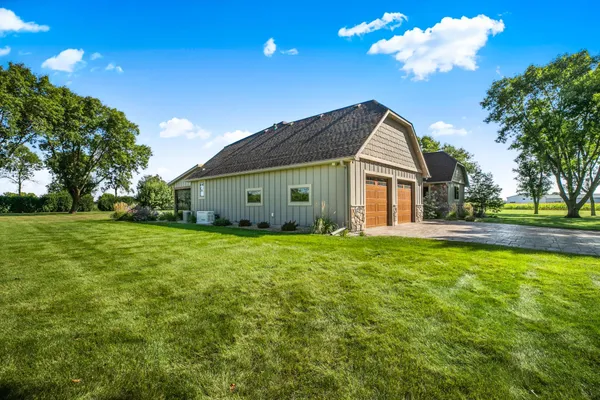 $1,250,000 | 22546 182nd Avenue, Cold Spring, MN 56320