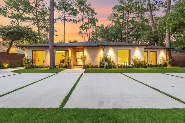 $2,275,000 | 5222 Woodway Drive, Houston, TX 77056