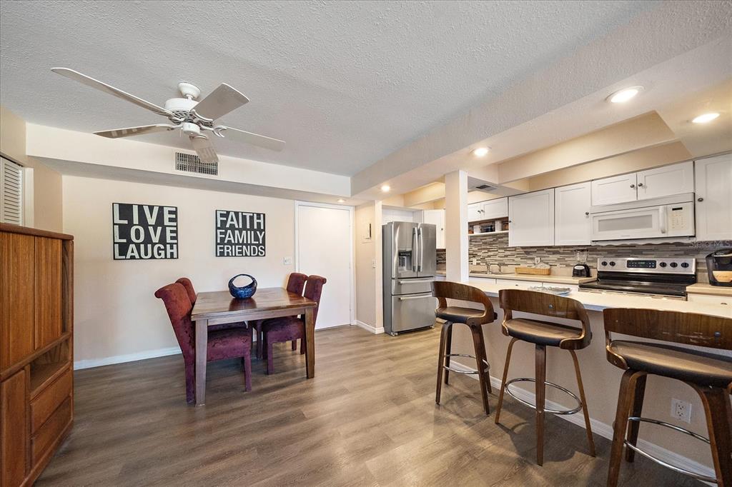 519 Albee Farm Road, Unit 111 Venice, FL 34285 - Photo 7 of 28