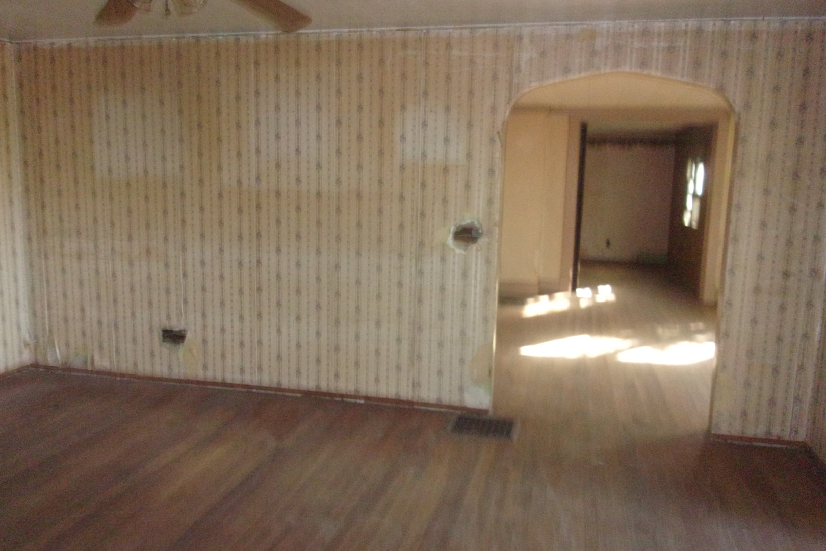 34812 North 880 E Road Potomac, IL 61865 - Photo 6 of 8 a view of empty room with wooden floor
