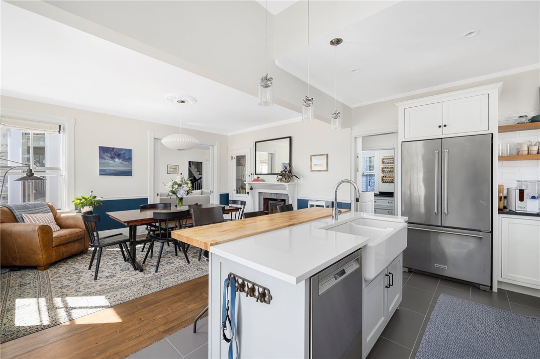 60 Poppasquash Road Bristol, RI 02809 - Photo 12 of 42