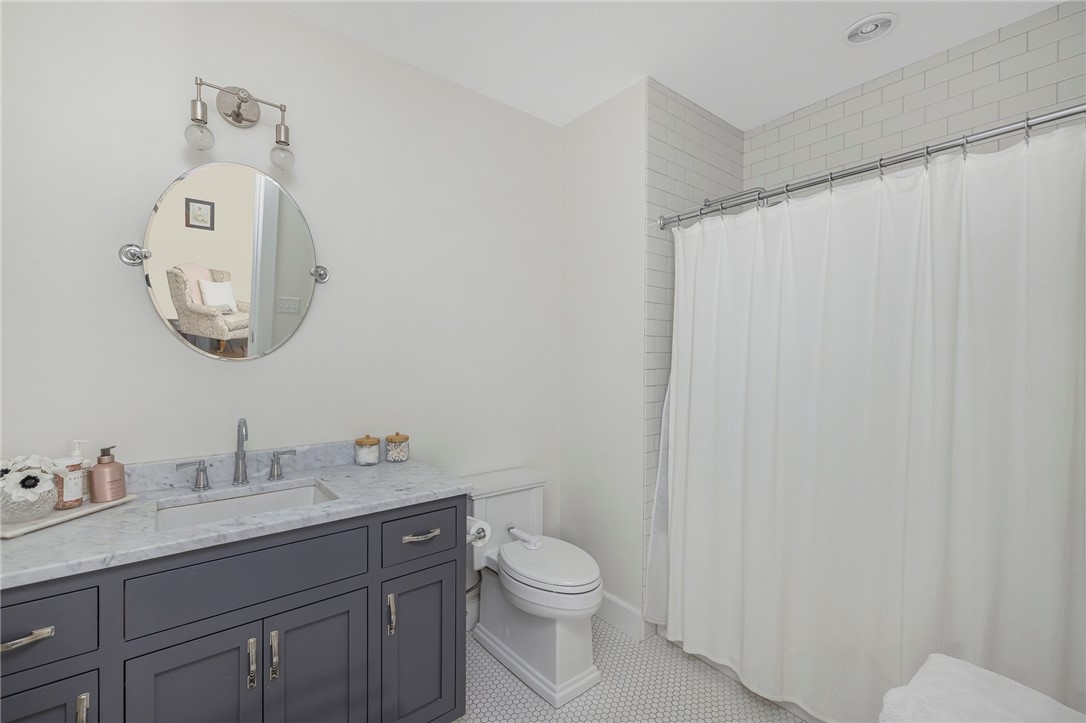 60 Poppasquash Road Bristol, RI 02809 - Photo 22 of 42