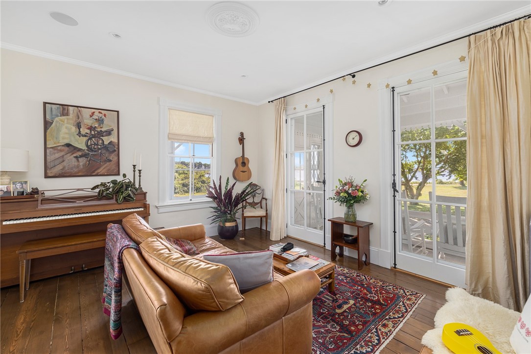 60 Poppasquash Road Bristol, RI 02809 - Photo 5 of 42