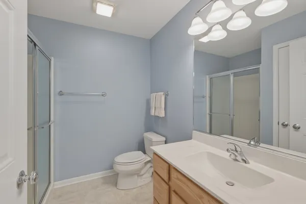 $389,000 | 1063 Inverness Drive, Antioch, IL 60002