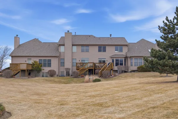 $389,000 | 1063 Inverness Drive, Antioch, IL 60002