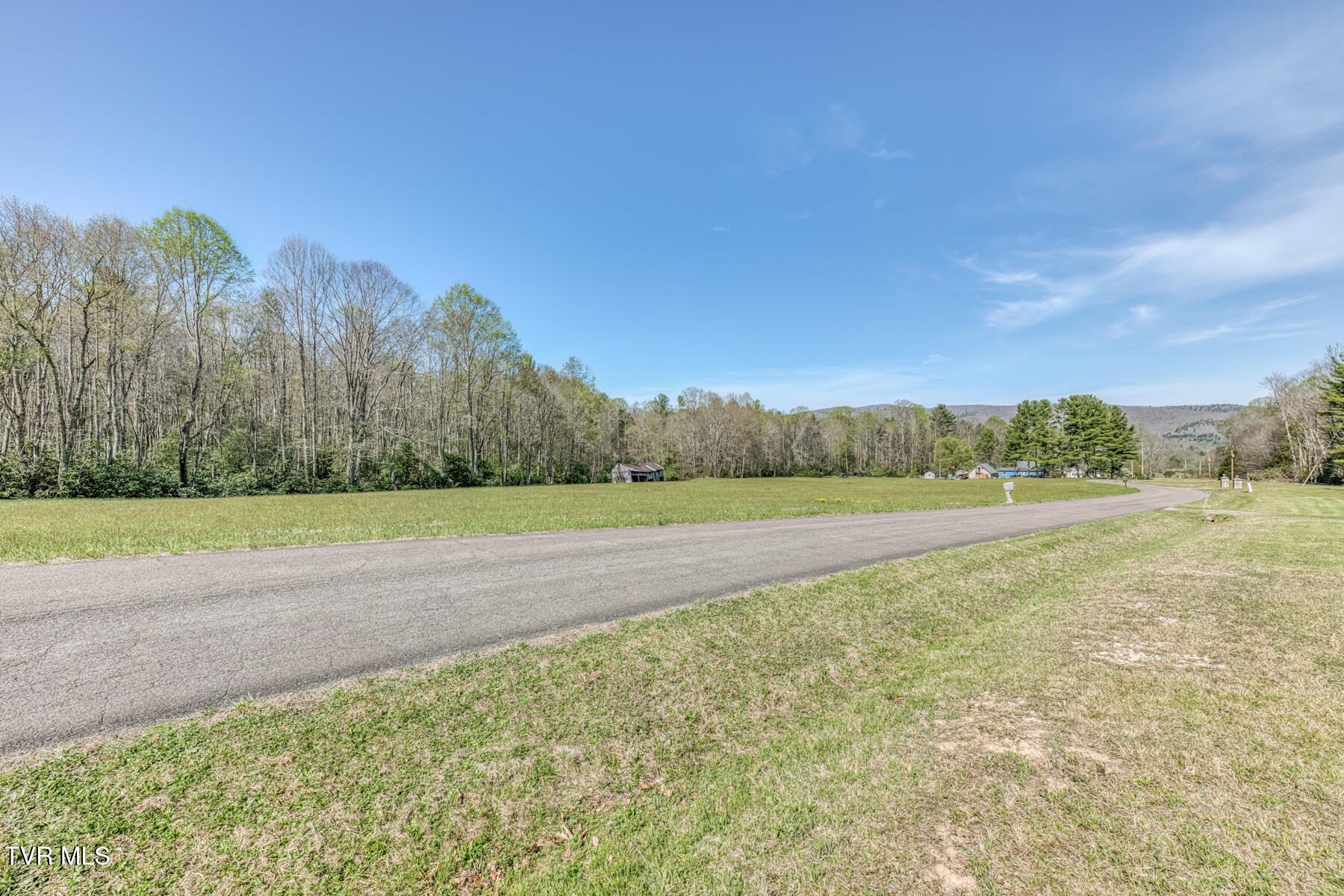 1650 Sluder Road Shady Valley, TN 37688 - Photo 47 of 76 1650 Sluder Rd-70