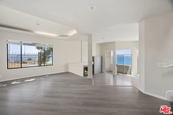 $6,900 | 21323 Rambla Vista, Unit 2, Malibu, CA 90265