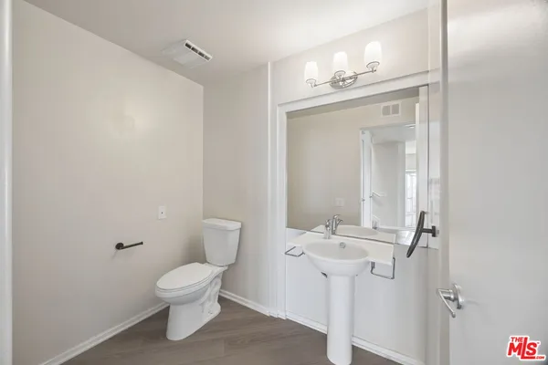 $6,900 | 21323 Rambla Vista, Unit 2, Malibu, CA 90265