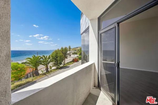 $6,900 | 21323 Rambla Vista, Unit 2, Malibu, CA 90265