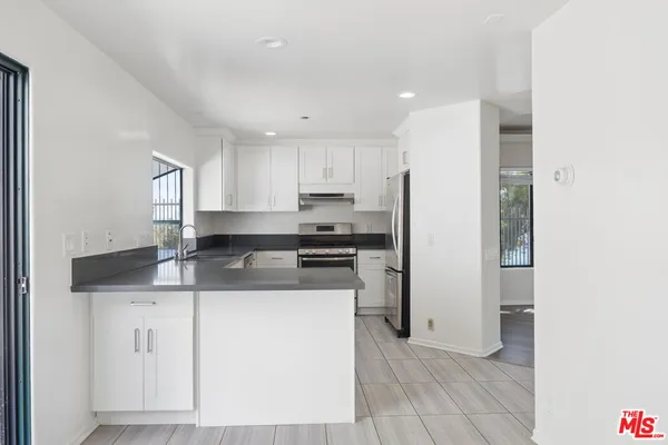 $6,900 | 21323 Rambla Vista, Unit 2, Malibu, CA 90265