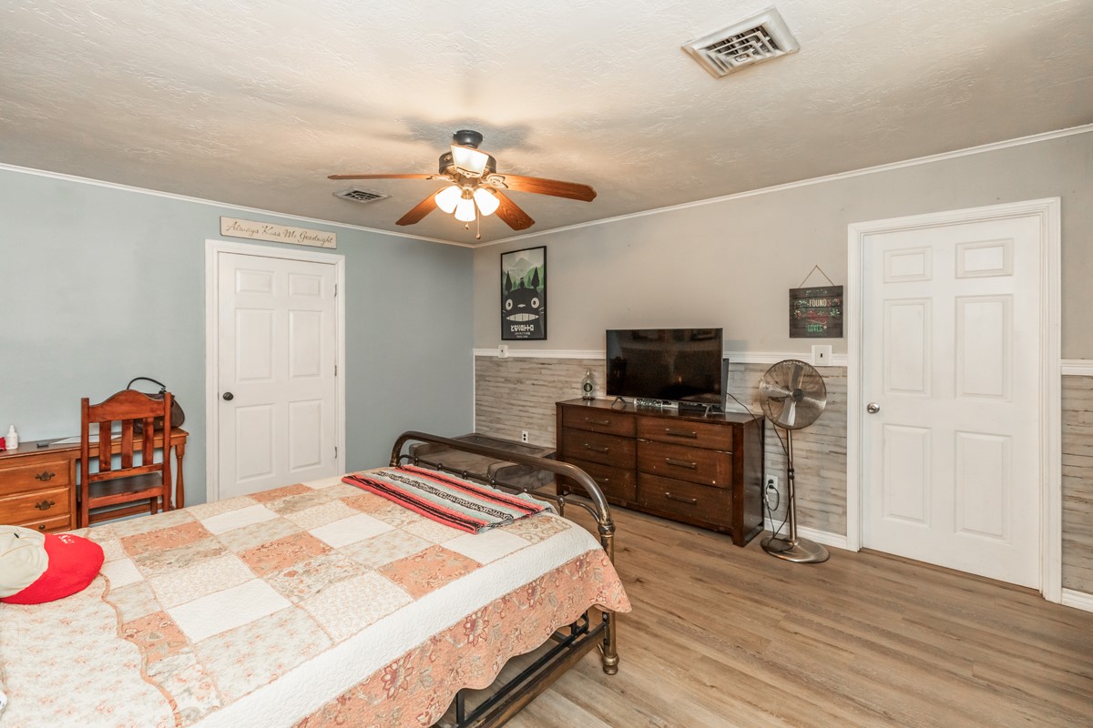 15838 Phend Road Hamshire, TX 77622 - Photo 18 of 38