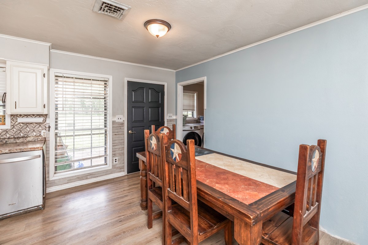 15838 Phend Road Hamshire, TX 77622 - Photo 10 of 38