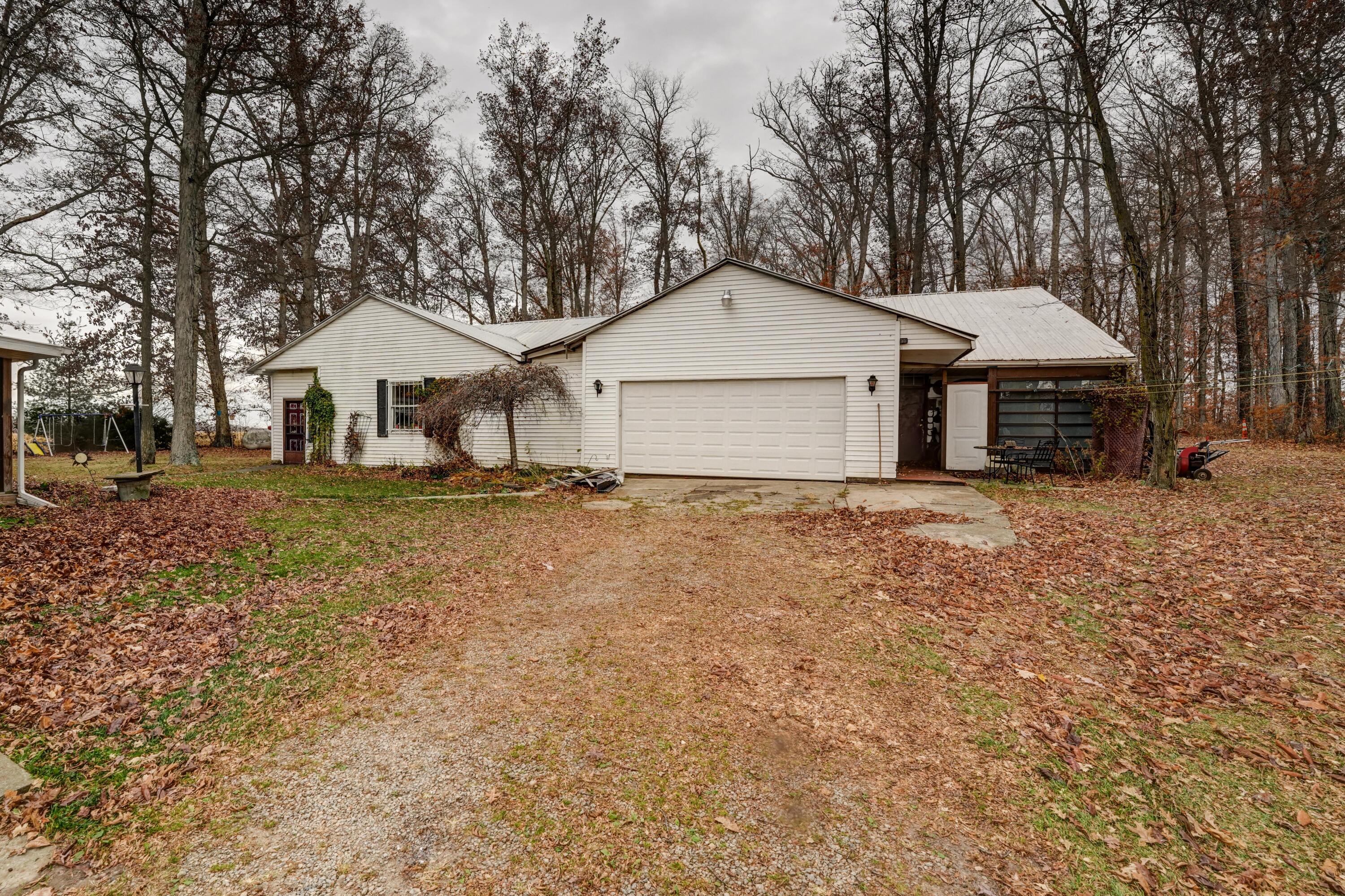 8938 Day Road Versailles, OH 45380 - Photo 5 of 29