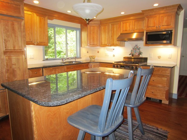 12 Oak Knoll Road Lincoln, MA 01773 - Photo 2 of 25 Gallery Image 2