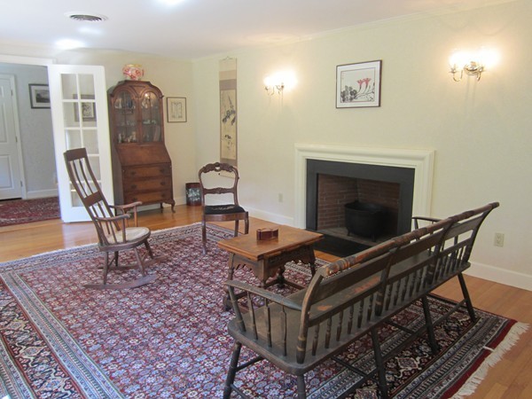 12 Oak Knoll Road Lincoln, MA 01773 - Photo 4 of 25 Gallery Image 4
