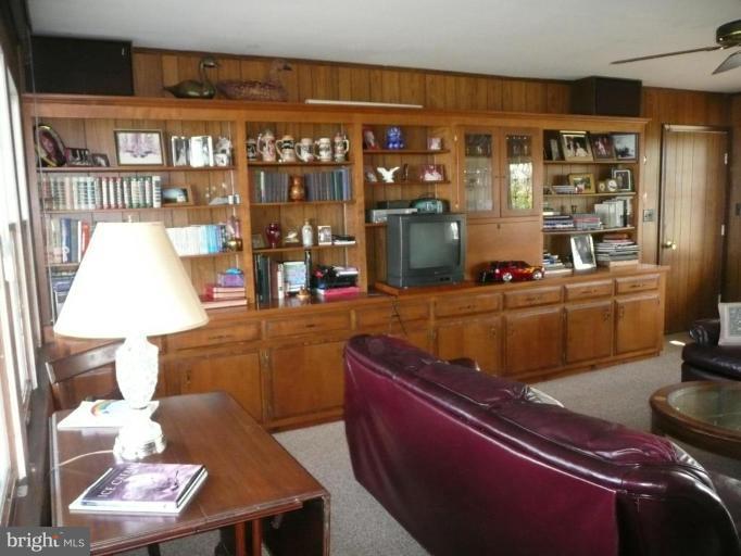716 Twin Point Cove Road Cambridge, MD 21613 - Photo 17 of 23 Family Room #2