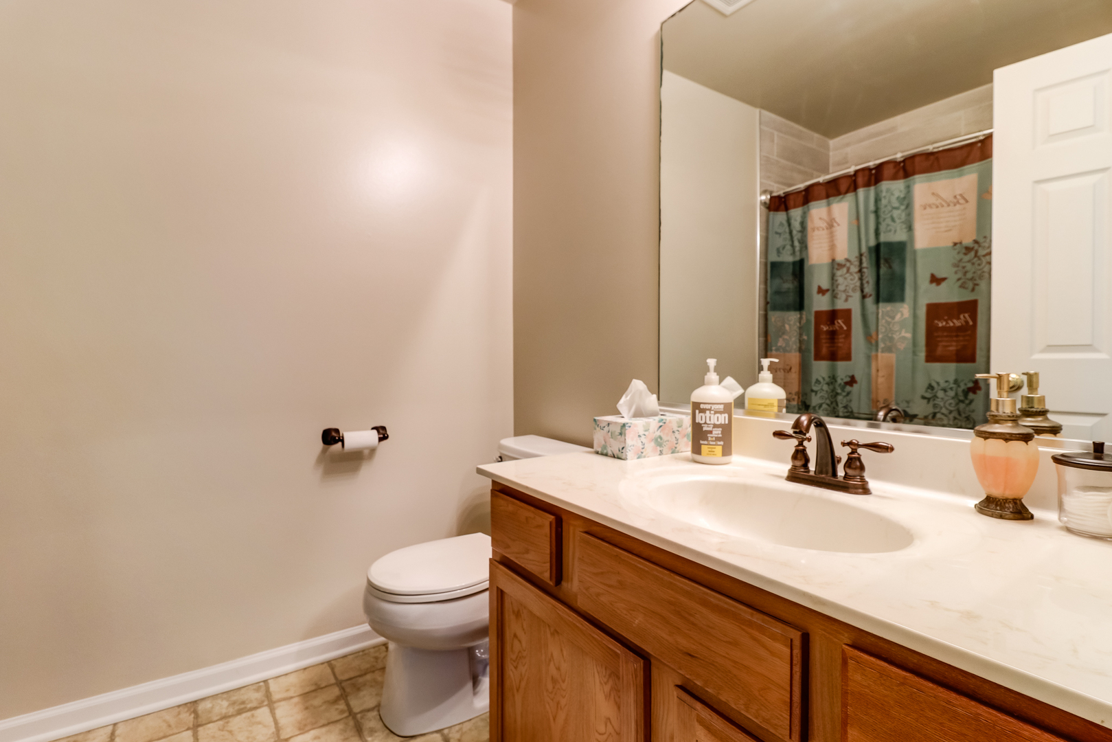 987 Oak Ridge Boulevard Elgin, IL 60120 - Photo 14 of 28