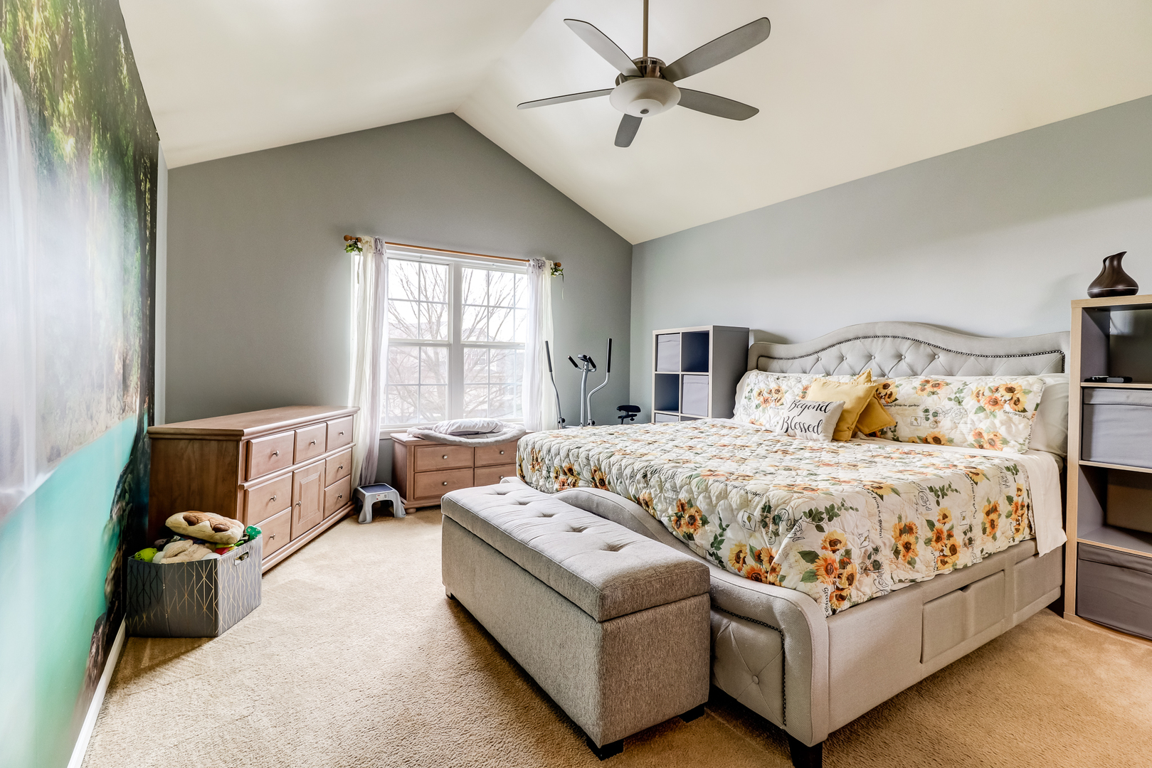 987 Oak Ridge Boulevard Elgin, IL 60120 - Photo 17 of 28