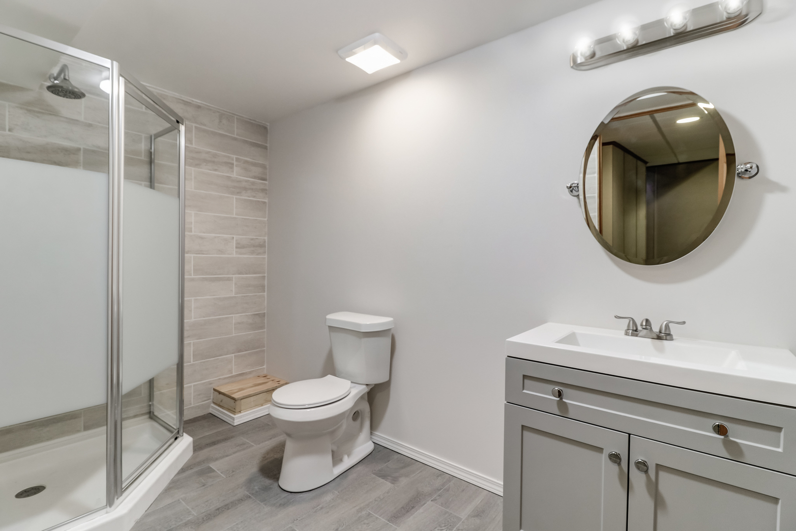 987 Oak Ridge Boulevard Elgin, IL 60120 - Photo 22 of 28