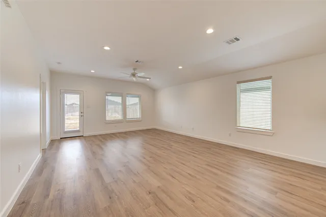 $2,400 | 29418 Emilys Rock Lane, Fulshear, TX 77494