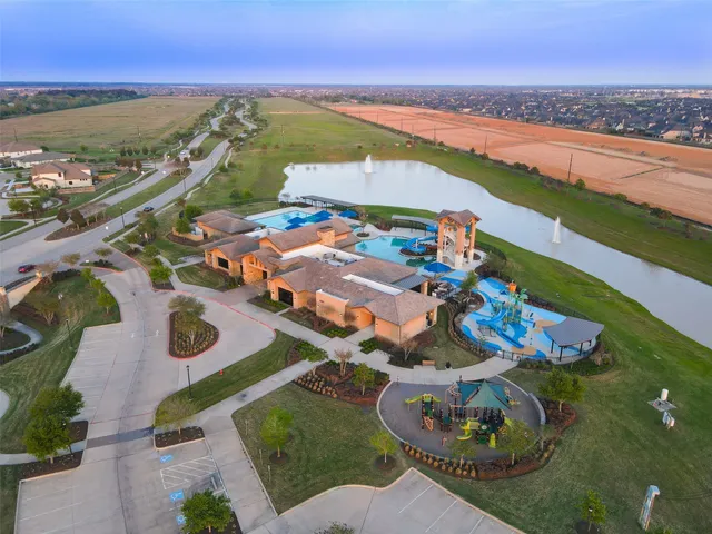 $2,400 | 29418 Emilys Rock Lane, Fulshear, TX 77494