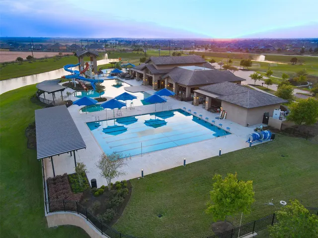 $2,400 | 29418 Emilys Rock Lane, Fulshear, TX 77494