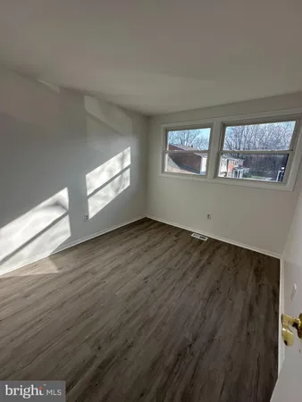 $2,300 | 4 Roanoke Court, Willingboro, NJ 08046