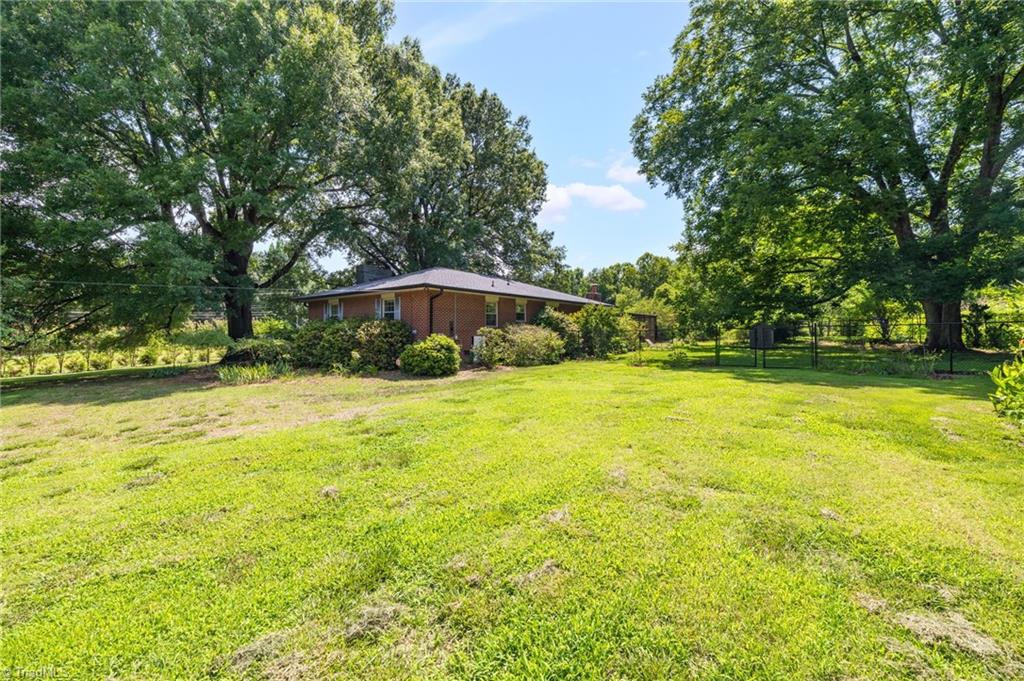 1327 Cox Avenue High Point, NC 27263 - Photo 37 of 49