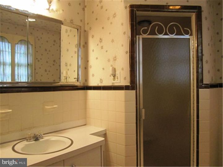 1911 Cobden Road Glenside, PA 19038 - Photo 18 of 24 Bathroom