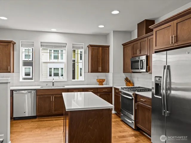 $628,000 | 3400 Southwest Graham Street, Unit 703, Seattle, WA 98126