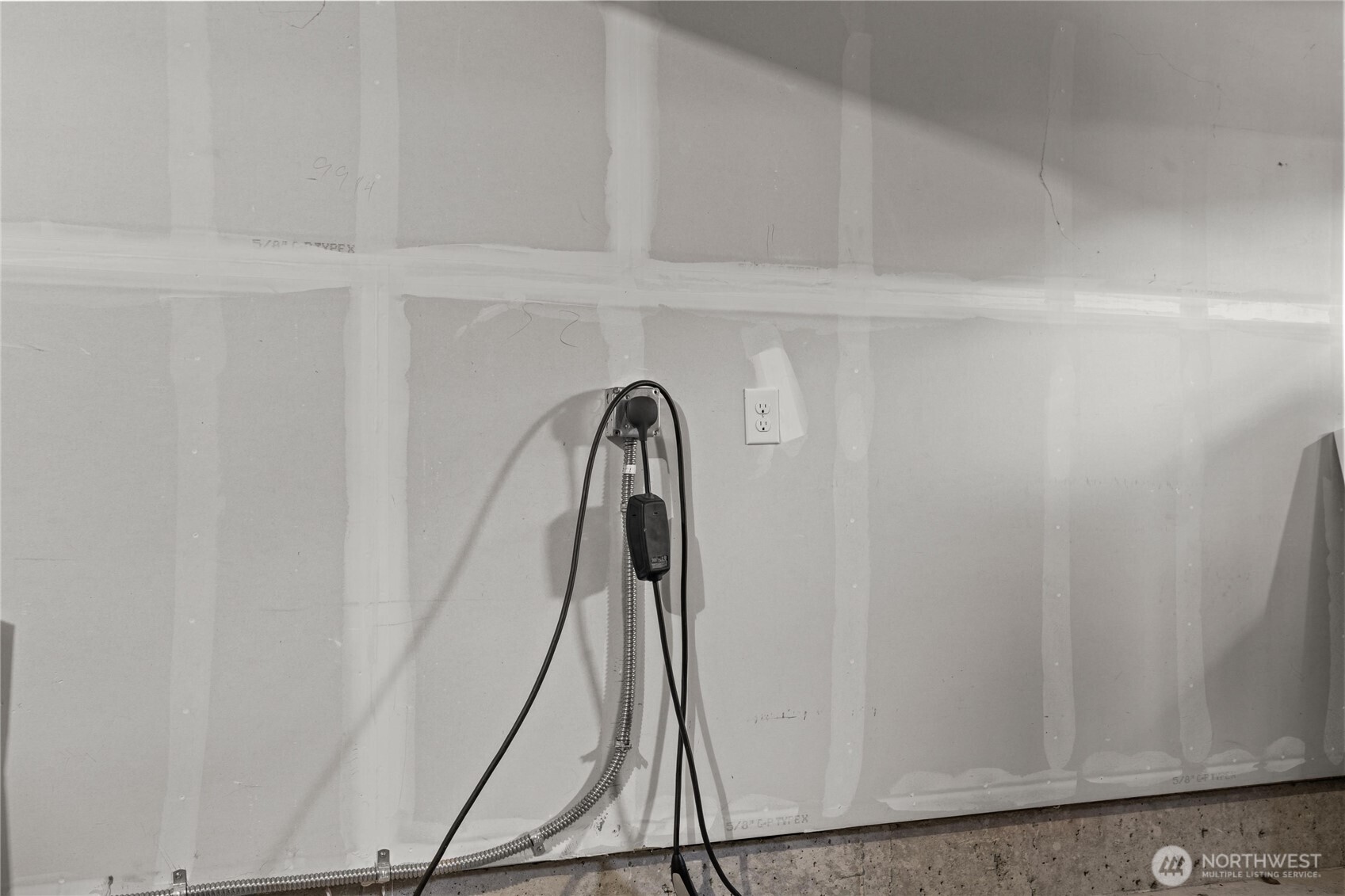 3400 Southwest Graham Street, Unit 703 Seattle, WA 98126 - Photo 26 of 28 a close view of sliding door