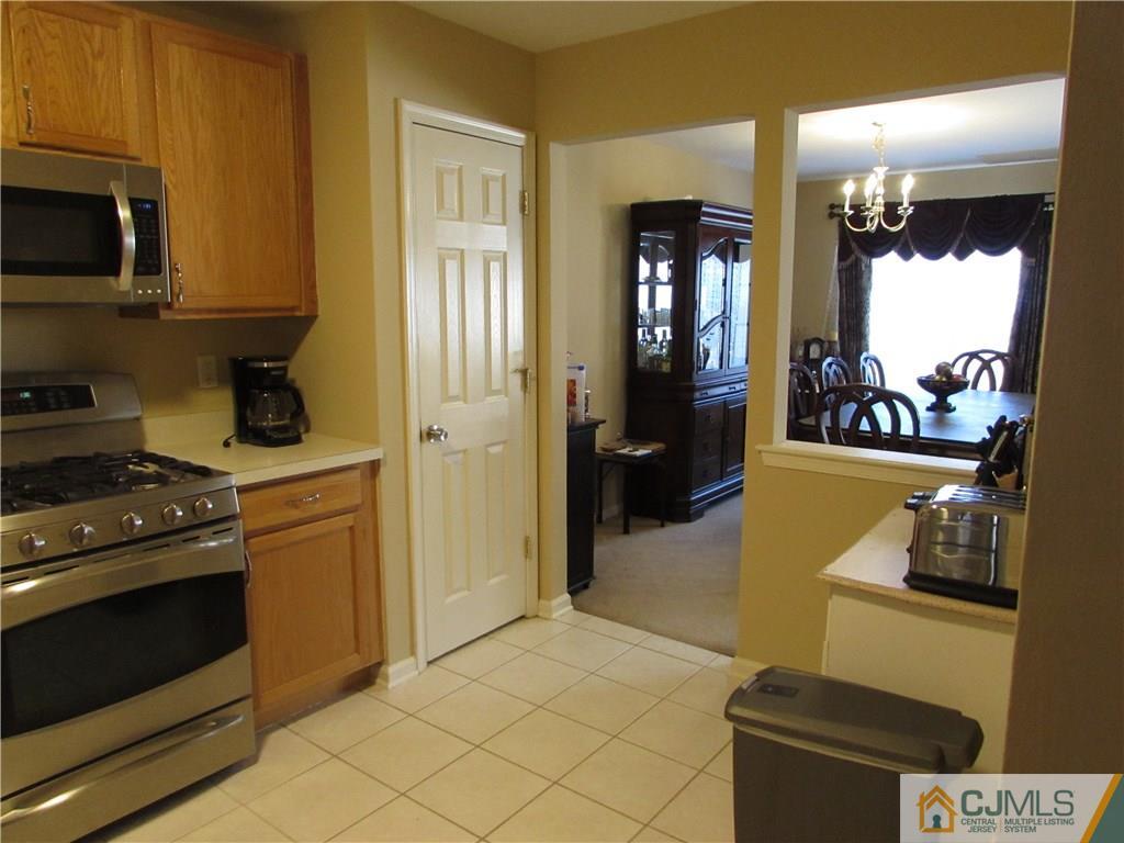 4 Rondell Lane, Unit 197 Old Bridge, NJ 08879 - Photo 11 of 31 Gallery Image 11