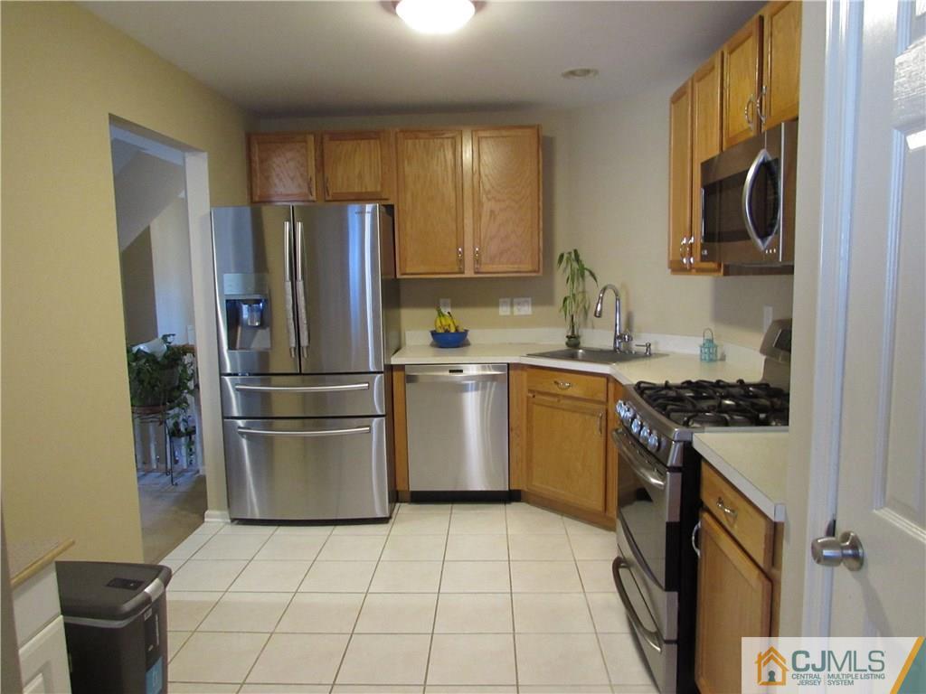 4 Rondell Lane, Unit 197 Old Bridge, NJ 08879 - Photo 12 of 31 Gallery Image 12