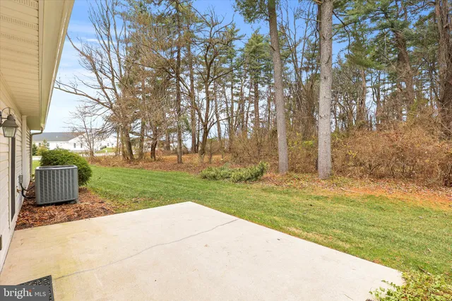 $260,000 | 4049 Clair Mar Drive, Unit 13, Dover, PA 17315